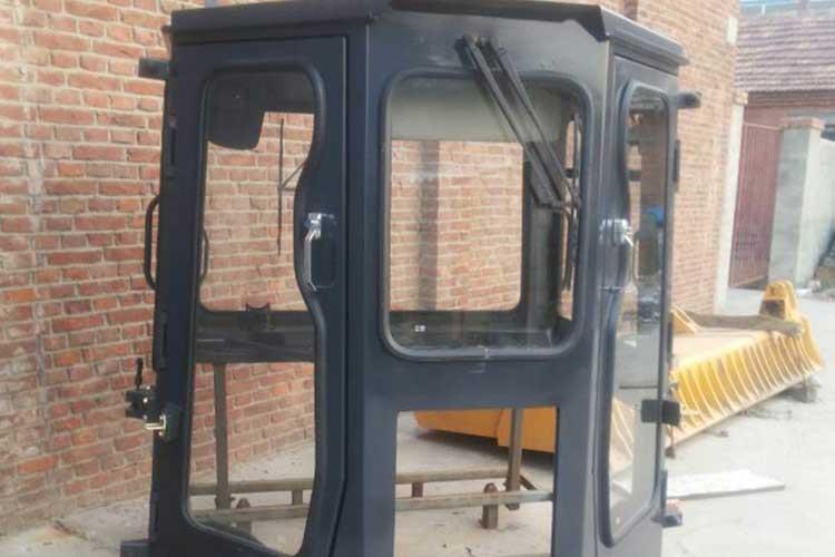 推土機(jī)駕駛室